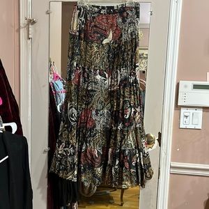 Solitaire medium lined skirt